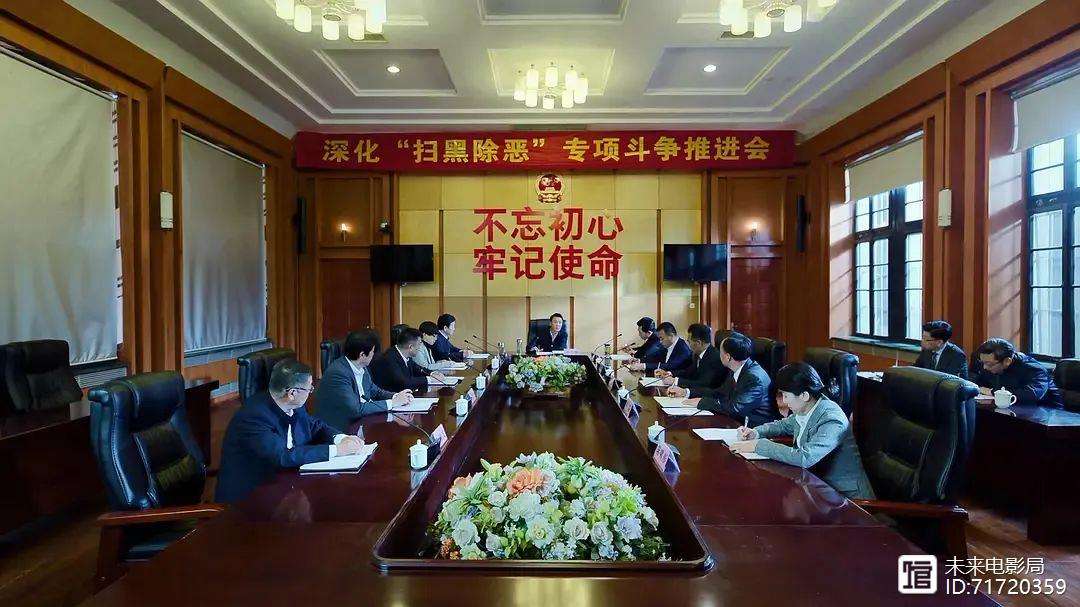 包含纵观各队表现，谁将脱颖而出？的词条
