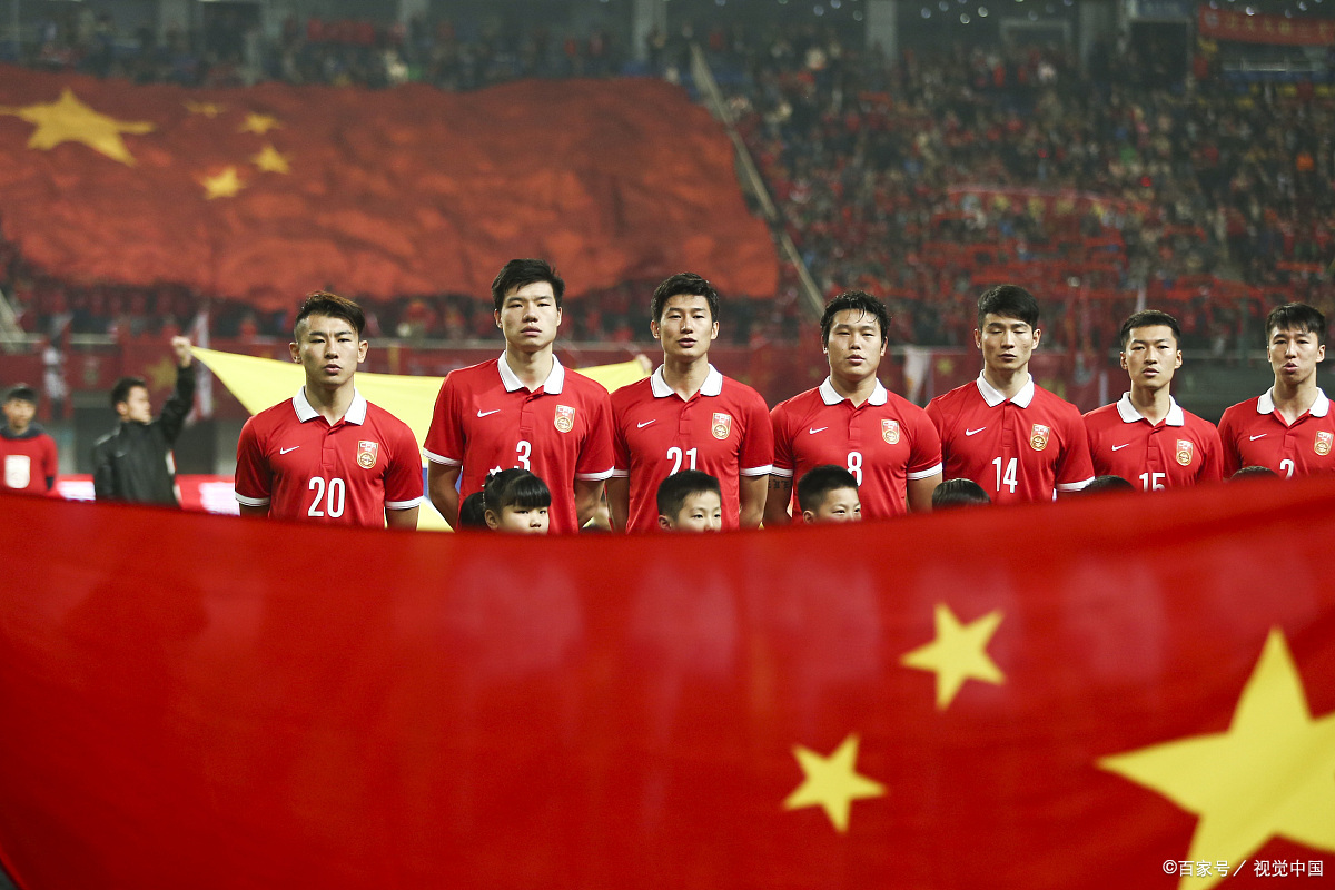 全力以赴，中国足球代表队取得连胜的简单介绍
