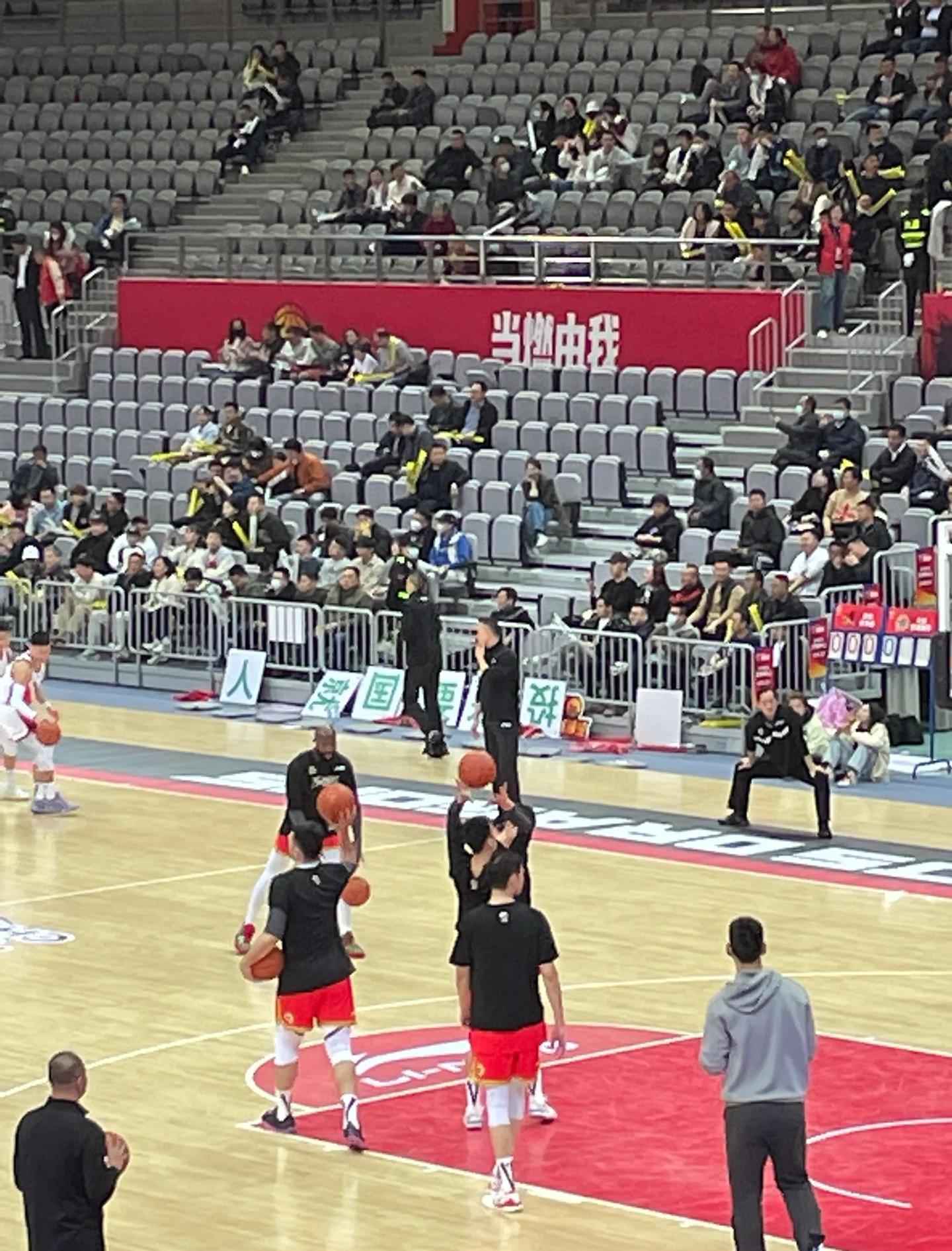 吉林队外援状态低迷，球队战斗力大减